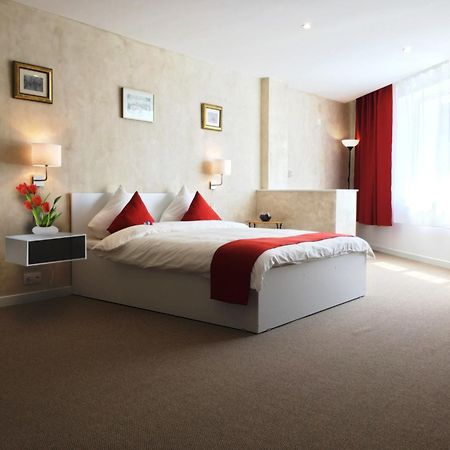Csiki Hotel Меркуря-Чук Экстерьер фото