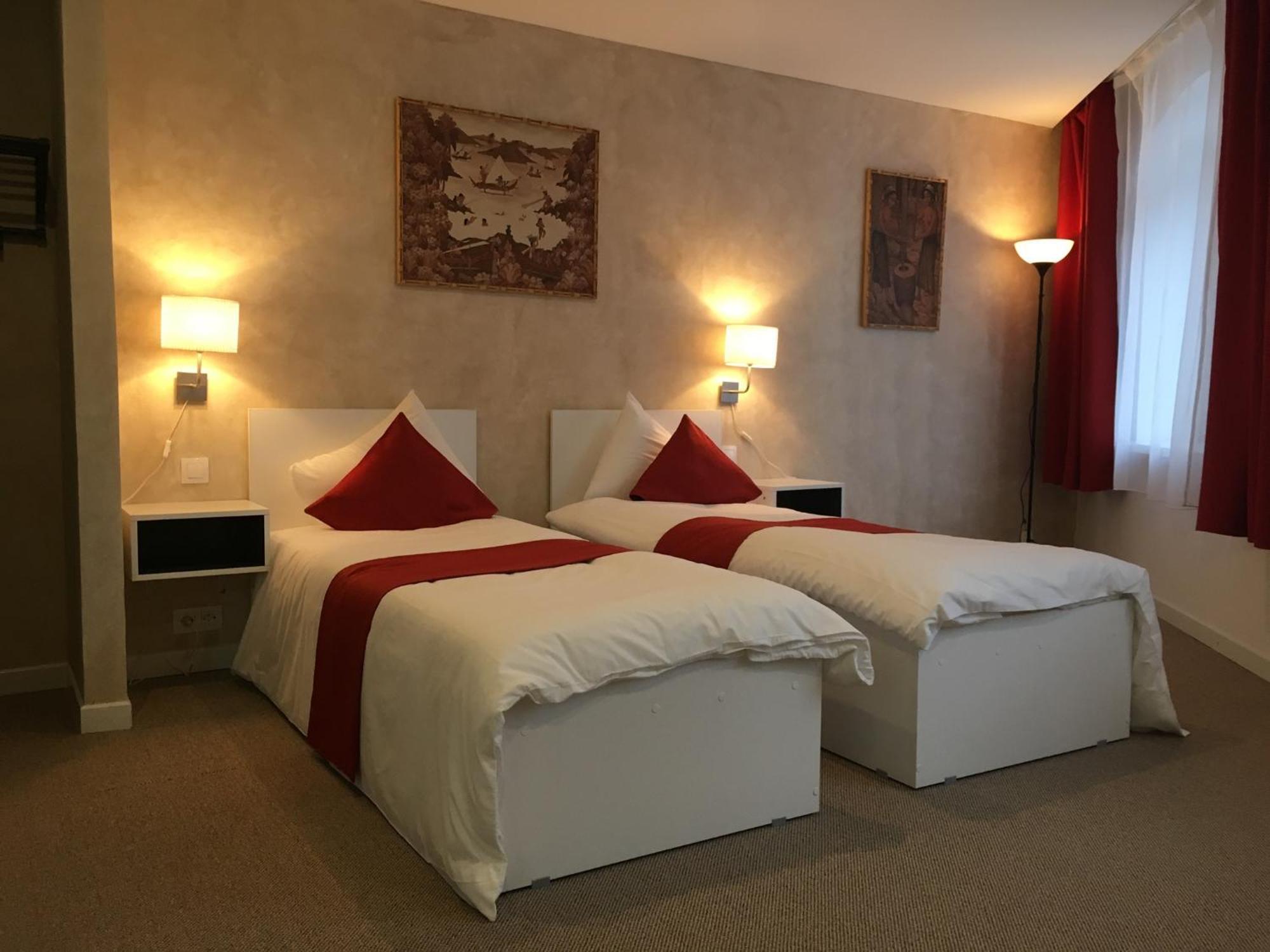 Csiki Hotel Меркуря-Чук Экстерьер фото