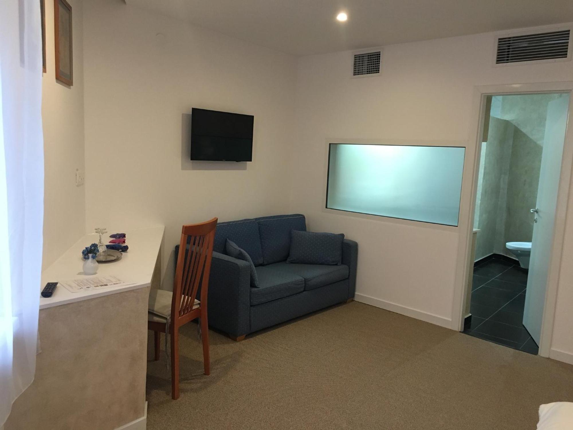 Csiki Hotel Меркуря-Чук Экстерьер фото