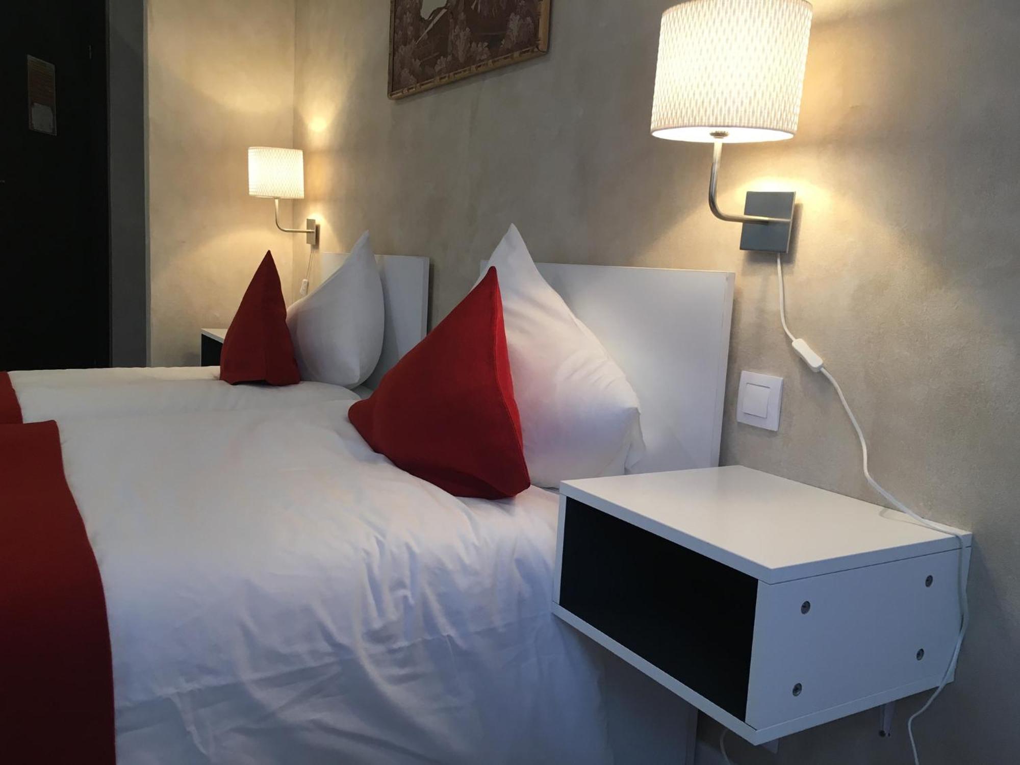 Csiki Hotel Меркуря-Чук Экстерьер фото