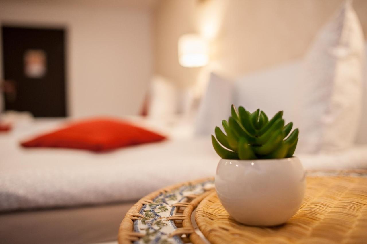 Csiki Hotel Меркуря-Чук Экстерьер фото